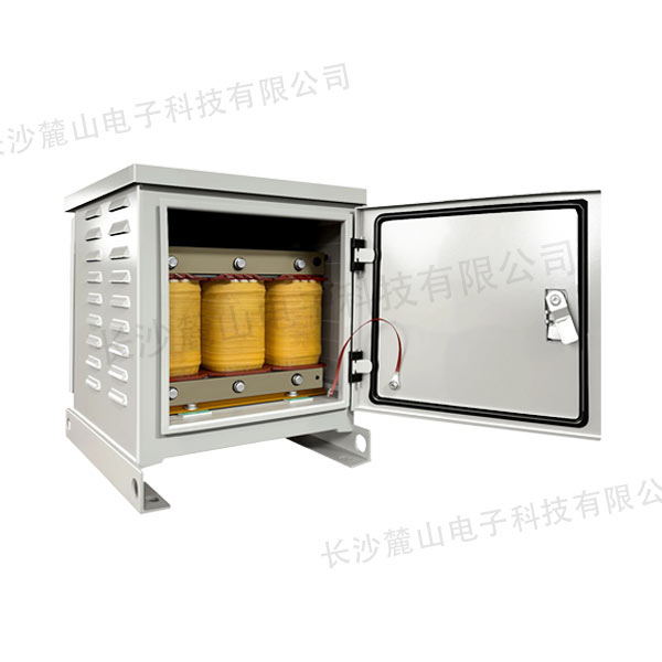 交錯式排列時，繞組的漏磁通及產(chǎn)生的電磁力如何分布?