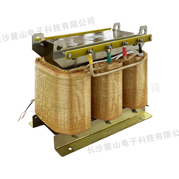 變壓器是如何改變電壓的？